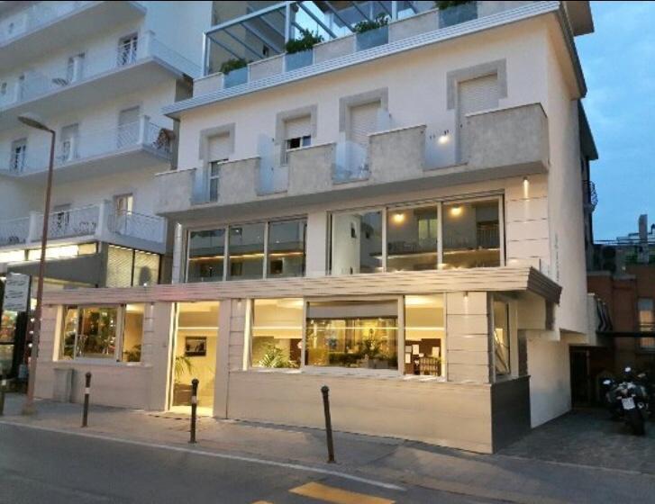 Hotel Romina Rimini Exterior photo